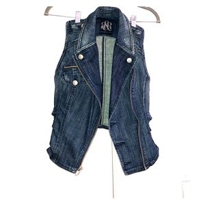 Denim sleeveless blazer